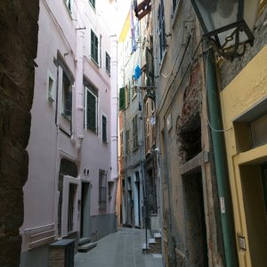 Vernazza - alley