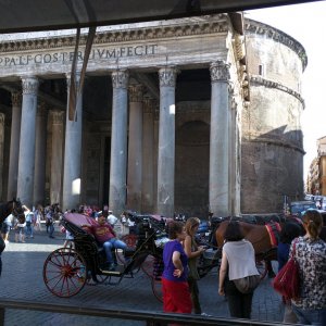 Lunch Next To Pantheon