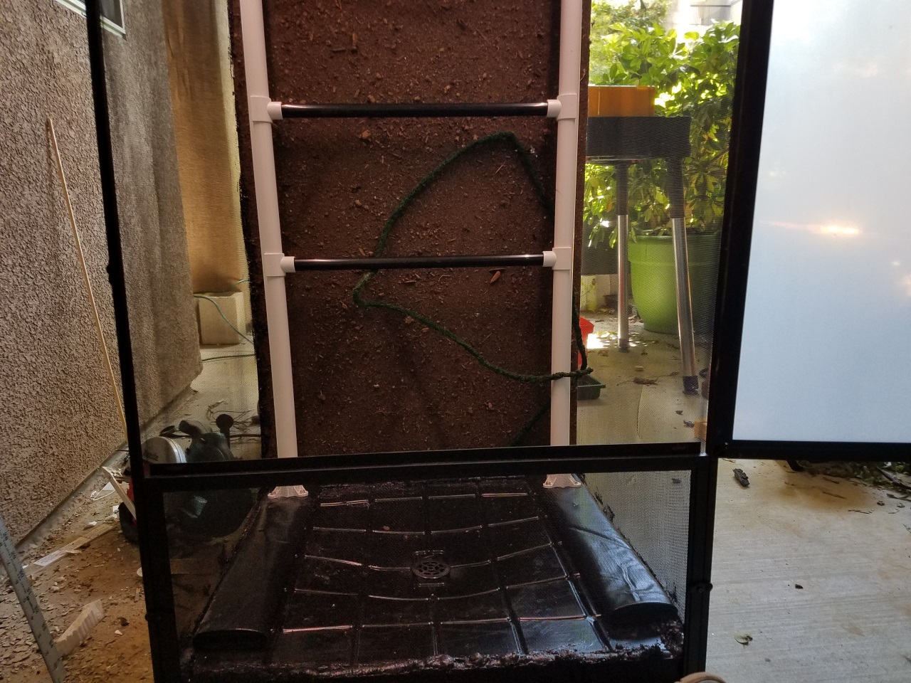 Chameleon 2024 drainage tray